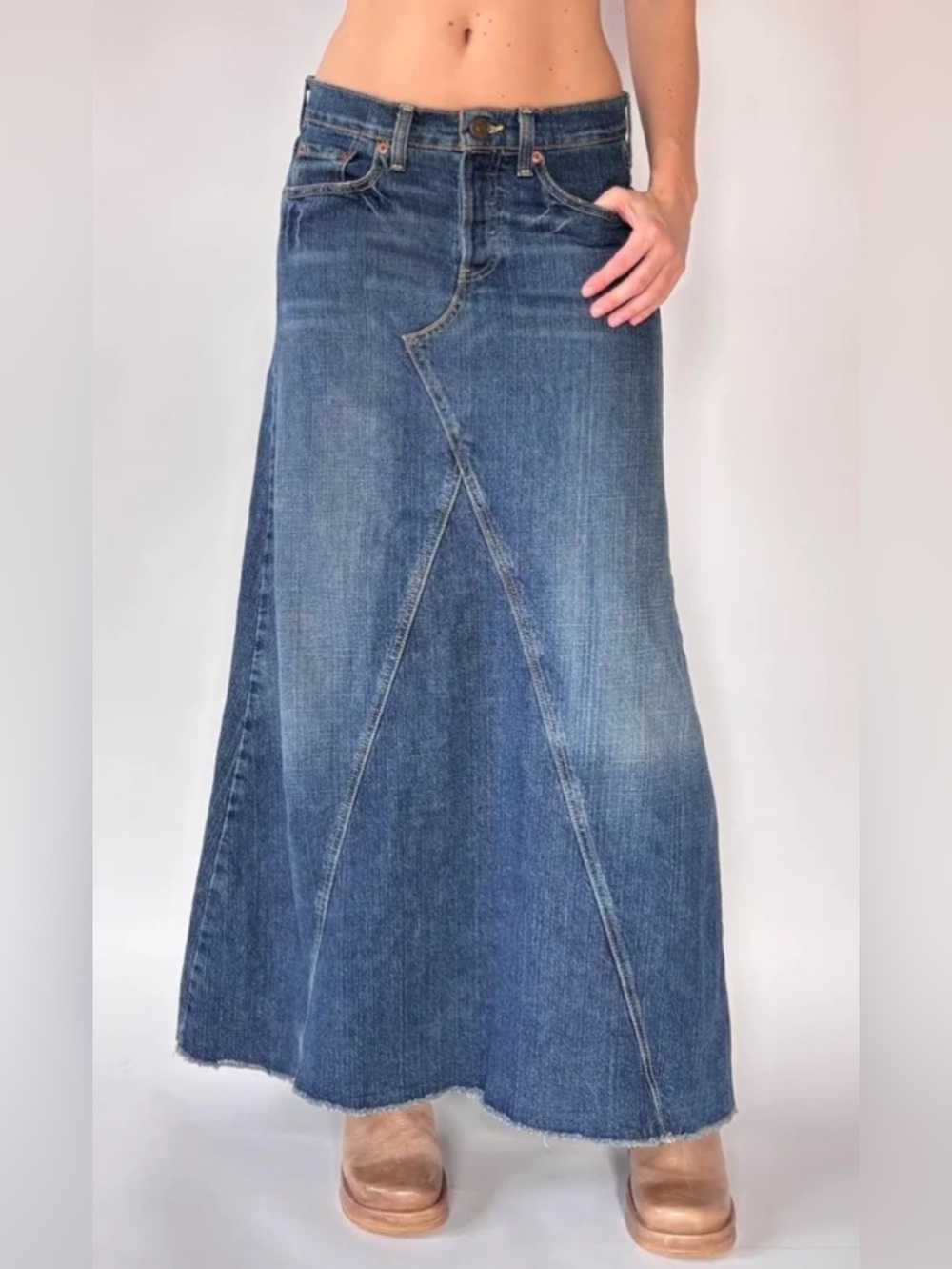 Vintage Levi's Cotton Y2K Inspired Retro Maxi Skirt Women's Size 5 (waist 30/31)